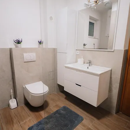 Appartement Anamasi *